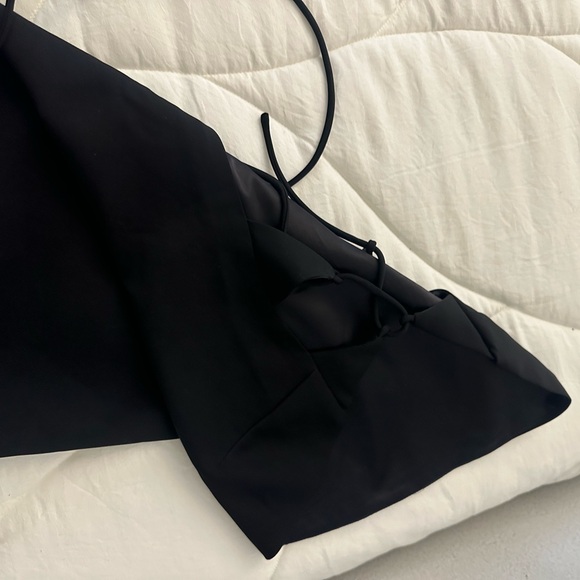 MESHKI ~ Astrid Strapless Back Tie Top - Black - Picture 7 of 8